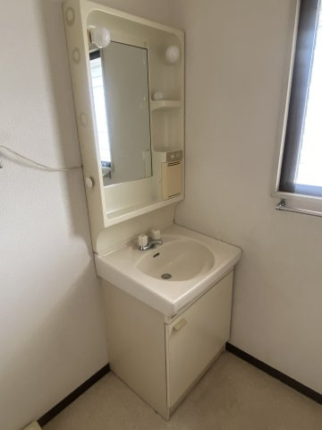 北青山ビル（住居）の洗面所