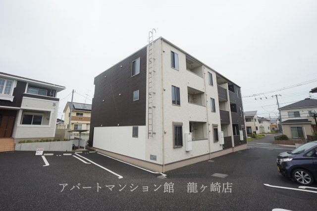 アポロンAの外観