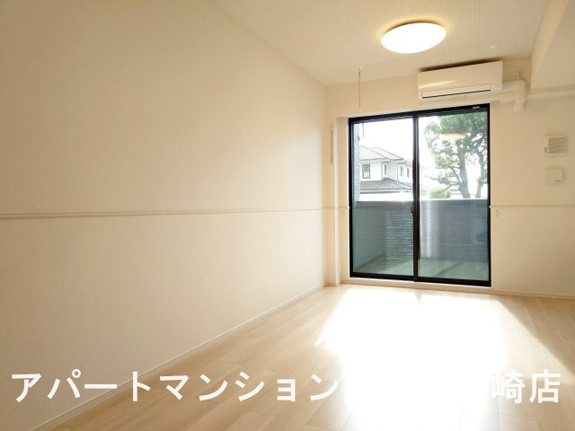シェノンⅤの居間・リビング