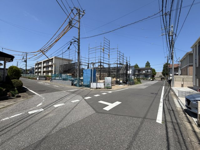 【前面道路含む現地写真】の画像
