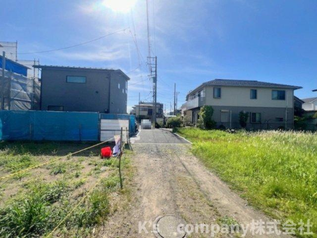 ◎茅ヶ崎市浜竹4丁目　建築条件なし　売地　区画1の前面道路含む現地写真|前面道路の様子です◇
