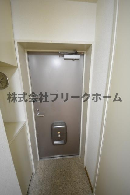 武蔵野市境４丁目の賃貸マンションの玄関