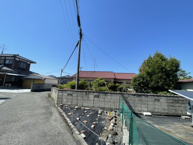 中村4丁目　売土地の前面道路含む現地写真