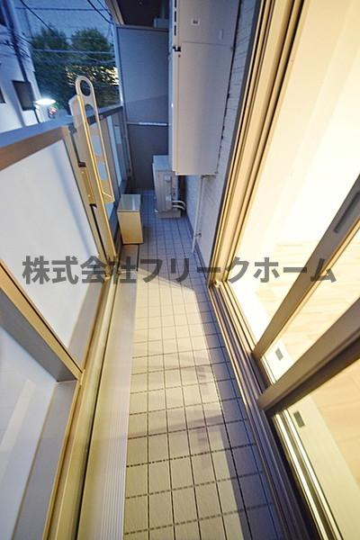 武蔵野市吉祥寺北町４丁目の賃貸マンションのバルコニー
