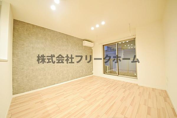 武蔵野市吉祥寺北町４丁目の賃貸マンションの居間・リビング
