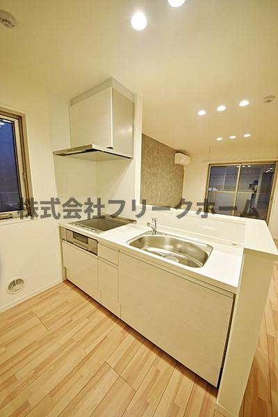 武蔵野市吉祥寺北町４丁目の賃貸マンションのキッチン
