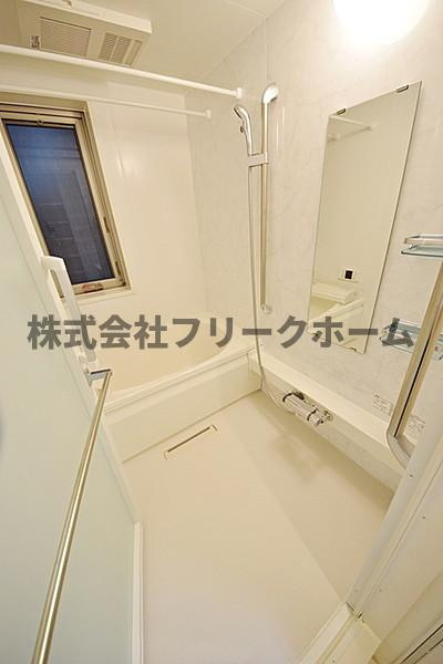 武蔵野市吉祥寺北町４丁目の賃貸マンションの浴室