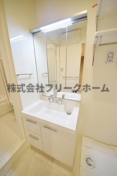 武蔵野市吉祥寺北町４丁目の賃貸マンションの洗面所