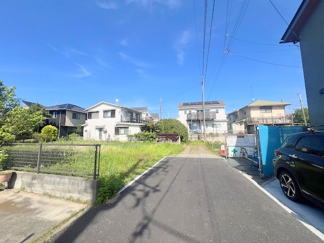 ◎茅ヶ崎市浜竹4丁目　建築条件なし　売地　区画3の前面道路含む現地写真|前面道路の様子です◇