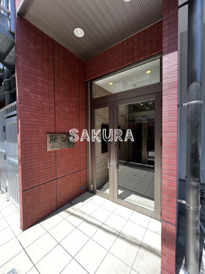 【エントランス】 | 藤ビル | 重厚感のある建物デザイン♪
