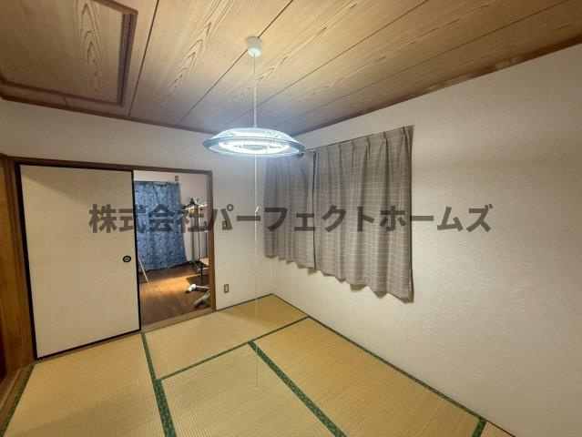 堀溝3丁目戸建　賃貸の和室|趣のある和室です