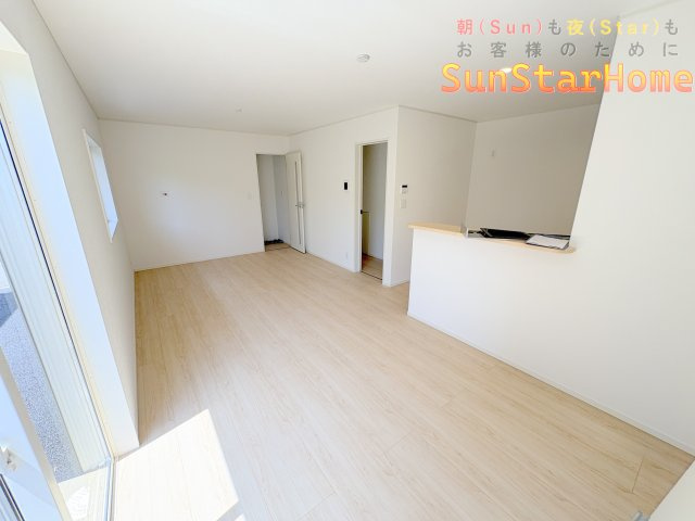 【サンスターホーム】福生市熊川　新築戸建3号棟の居間・リビング