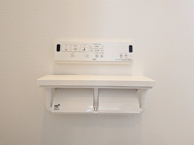 八王子市　台町　新築一戸建て　１期のトイレ|～暖房温水洗浄機能付きトイレ　冬場は特に嬉しい機能ですね～