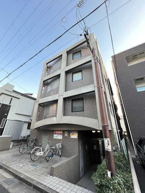 尼崎市東園田町５丁目のアパート