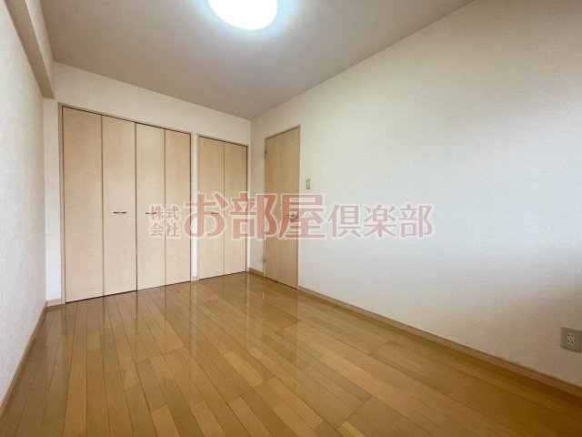 イルプリモ上津の洋室|きれいな洋室です