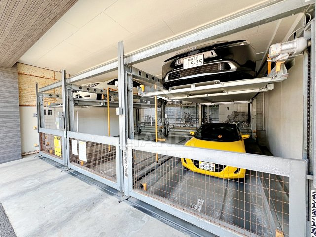 modern palazzo 姪浜　avenueの駐車場|MODERN PALAZZO 姪浜 avenue