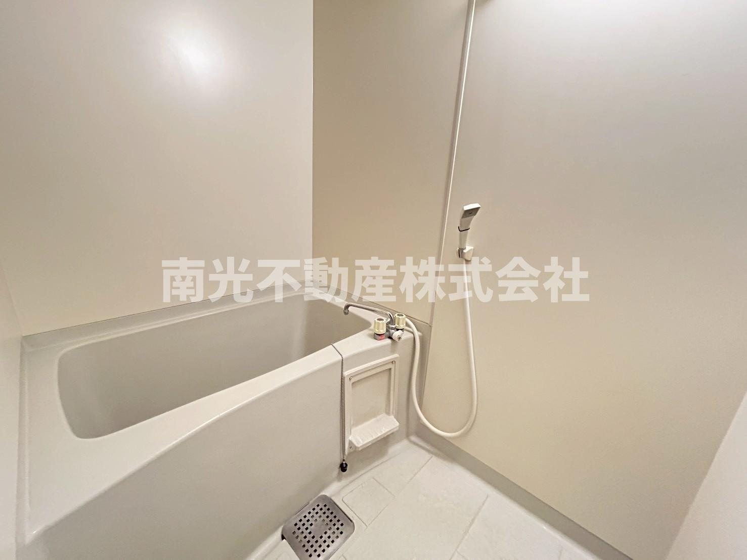 東大阪市若江西新町３丁目の賃貸マンションのトイレ