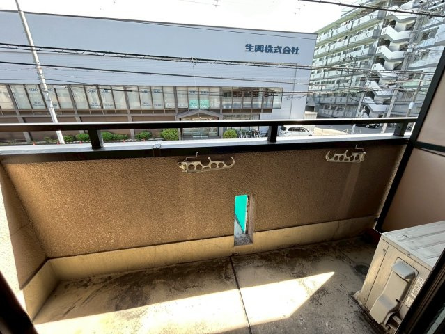 東大阪市若江西新町３丁目の賃貸マンションのバルコニー