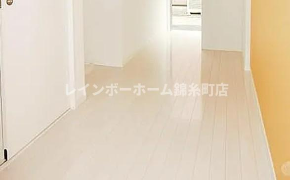 TOKYO β 四ツ木10の居間・リビング