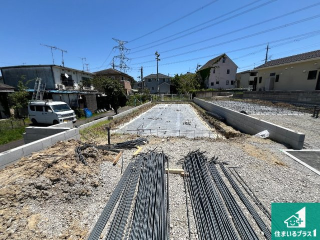 甲賀市水口町新城　新築一戸建ての外観|周辺は落ち着いた街並みの住宅地！子育てがしやすい住環境です！まだ未完成ですが、現地でしかわからない事もございます。是非一度ご覧ください。