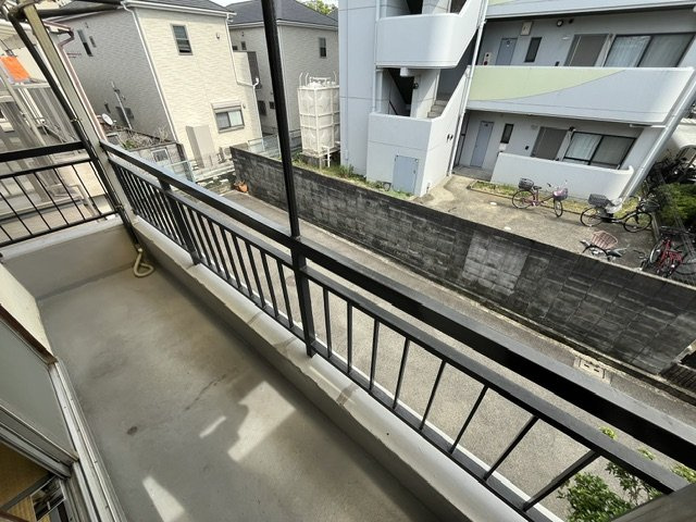 日置荘西町貸家のバルコニー