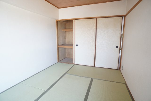 逆瀬川パークマンションの和室