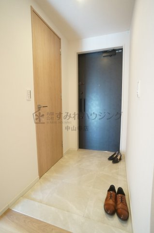 ジオタワー宝塚グランレジス　The Northの玄関