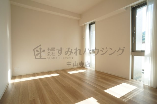ジオタワー宝塚グランレジス　The Northの寝室