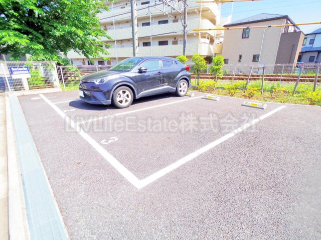 デュラカーサ　ウーノの駐車場