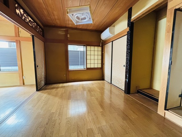 貝塚市久保1丁目　中古戸建の洋室