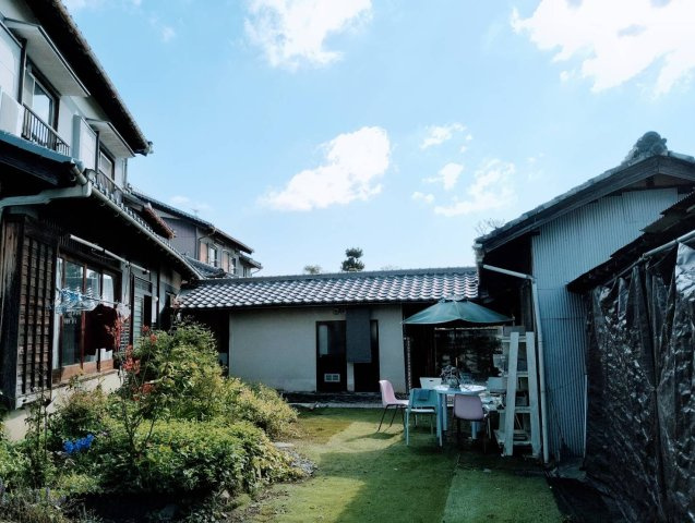奈良市尼辻中町戸建ての外観：施工例|前面道路含む現地写真です