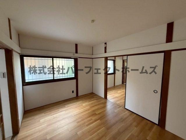 豊里町テラスハウス　賃貸の洋室|ゆったりした洋室です