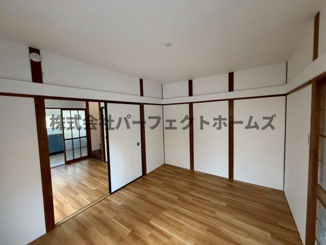 豊里町テラスハウス　賃貸の洋室|コンパクトで使いやすい洋室です