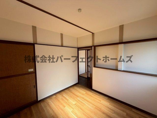 豊里町テラスハウス　賃貸の洋室|ゆったりした洋室です