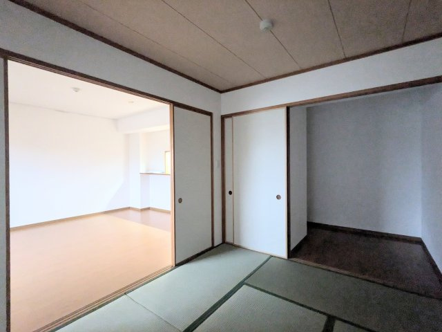 来客時にも便利な和室付き