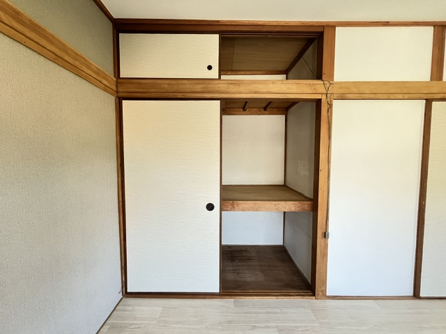 西野貸家の収納