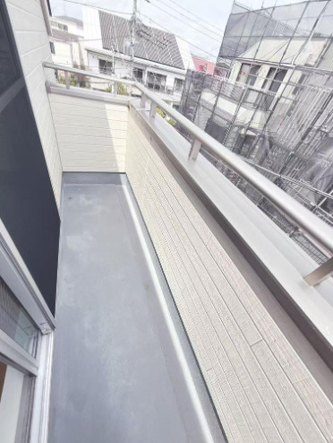 葛飾区鎌倉４丁目の戸建のバルコニー