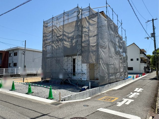 【長期優良住宅で安心な住まい♪】高知市南万々A号地　新築一戸建の外観|5/10撮影。