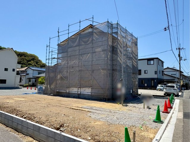【長期優良住宅で安心な住まい♪】高知市南万々A号地　新築一戸建の前面道路含む現地写真|5/10撮影。