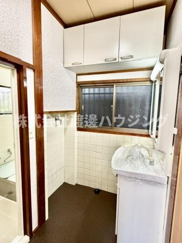 大庄西町１戸建の洗面所