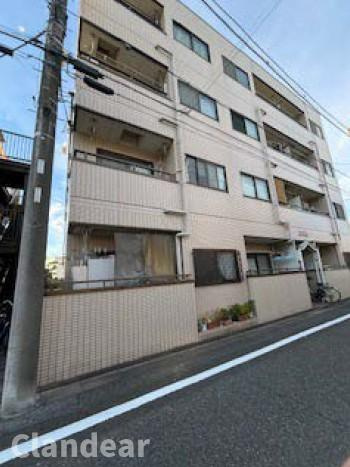 春江マンションの外観|ドキドキの新生活も、安心してスタート。ぴったりの住まいを見つけませんか？クランディアが一緒に住まい選びをサポートします‼　まずは、お気軽にお問合せください　＃クランディア