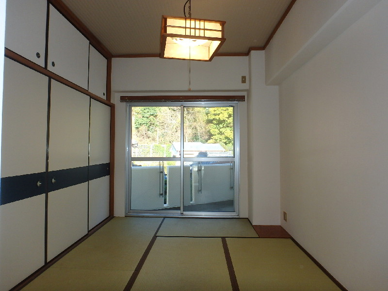 K0173R　第五中央マンションの和室