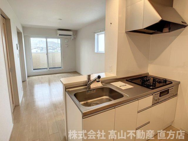 直方市大字感田のアパートのキッチン
