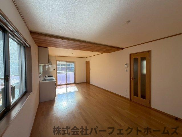 【居間・リビング】の画像