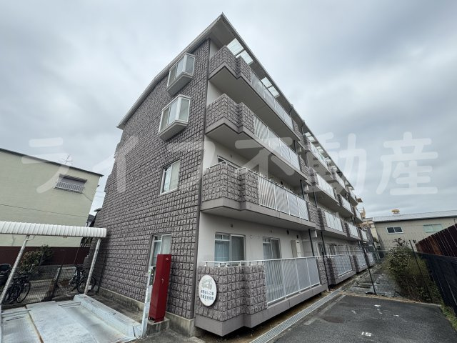 シュロス若江の外観|外観は落ち着いています