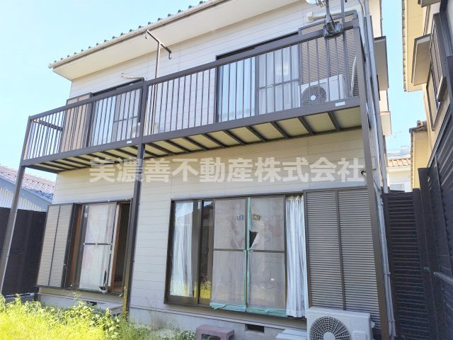 ６６７４２　岐阜市鏡島東中古戸建ての外観