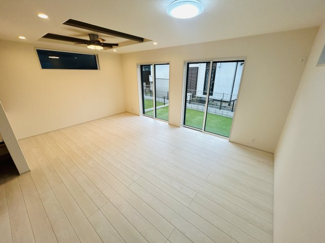千葉市稲毛区宮野木町の居間・リビング