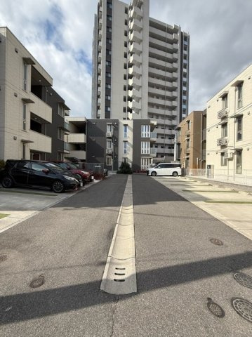 グランテリア楽々園Ｓの駐車場|駐車場