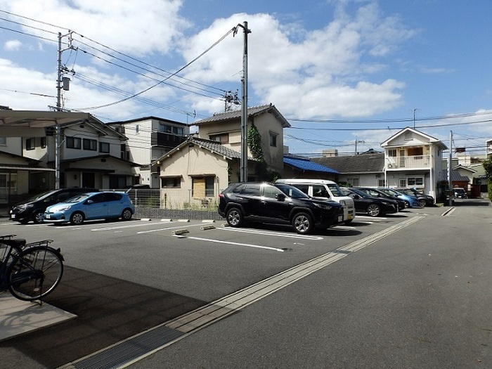 広島市西区観音新町１丁目のアパートの駐車場|駐車場