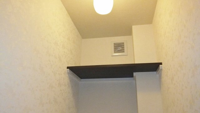 Ｍｉｌｌｅ　Ｇｒａｎｄｅのトイレ|トイレ上部に棚あります